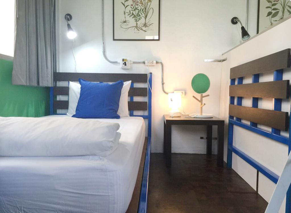 Saphaipae Hostel Bangkok Zimmer foto