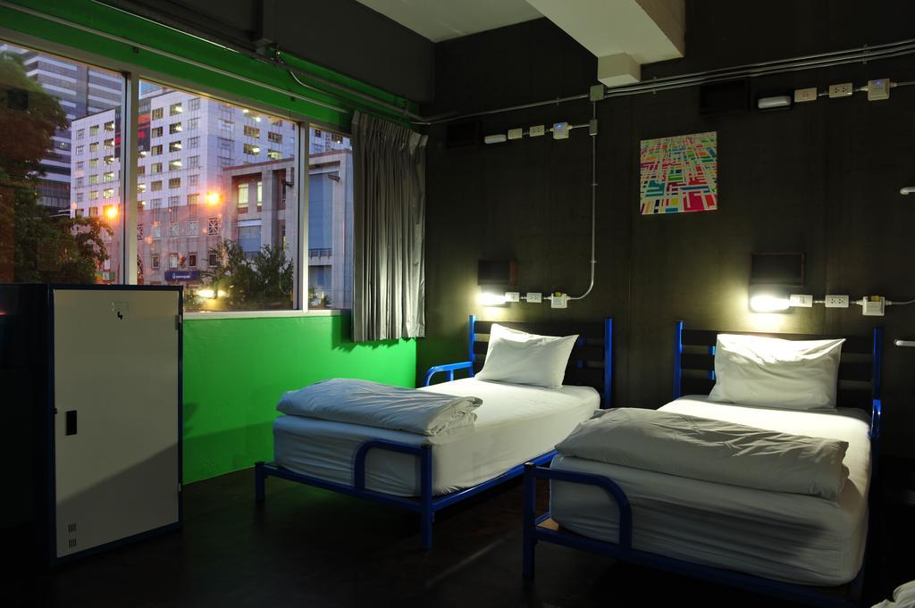 Saphaipae Hostel Bangkok Zimmer foto