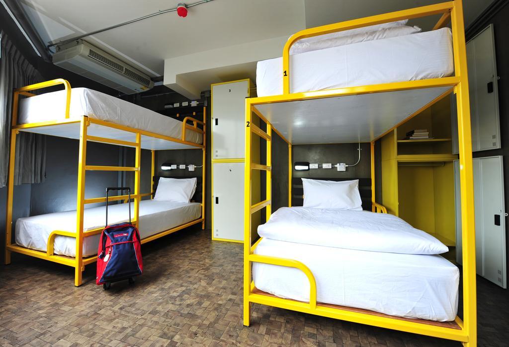 Saphaipae Hostel Bangkok Zimmer foto